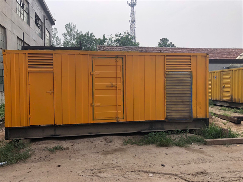 三门峡柴油发电机如何判断新机油是否已经完全充满机油滤清器？