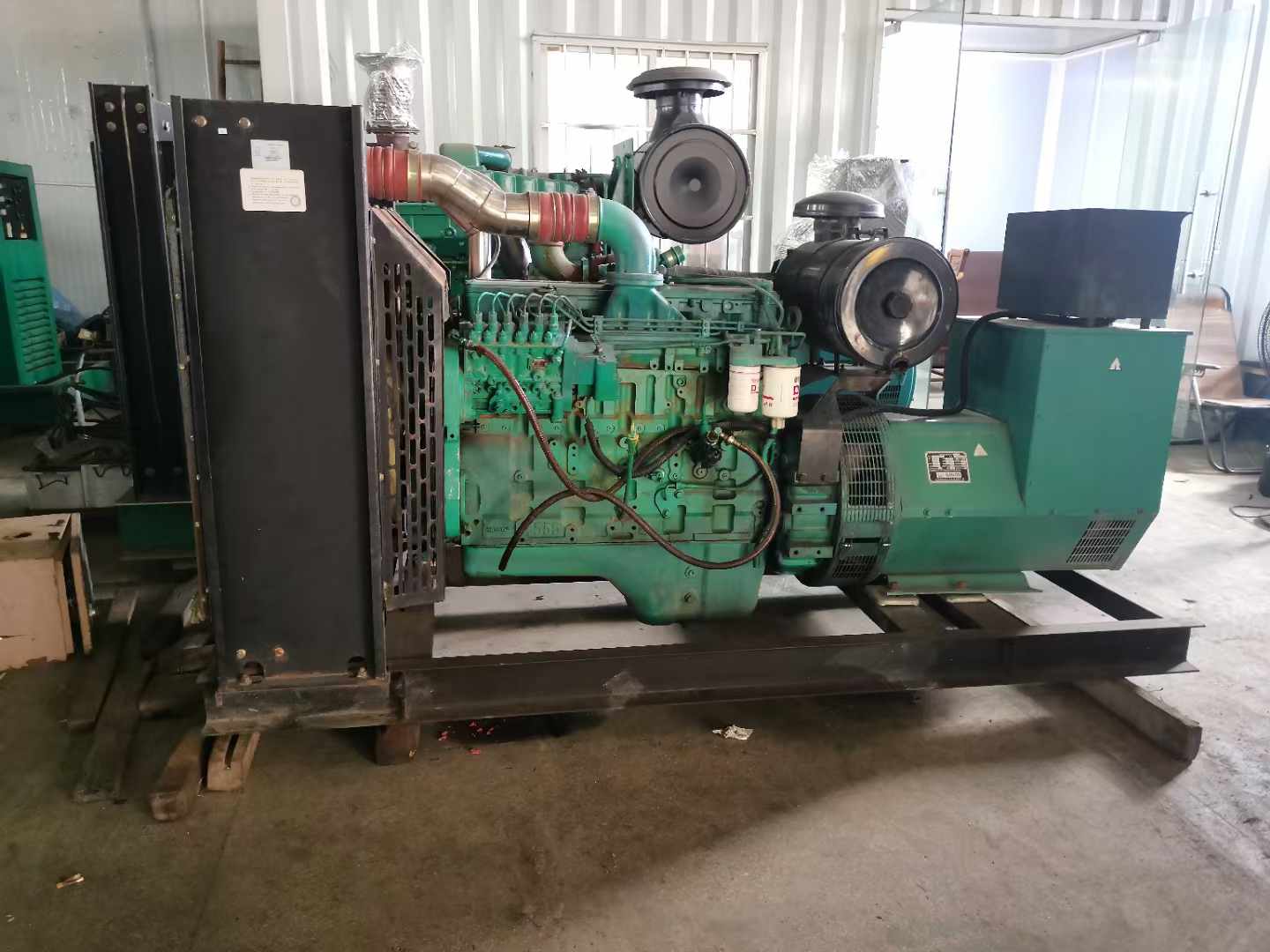 三门峡发电机租赁如何确定电缆的承载电流是否在安全范围内？