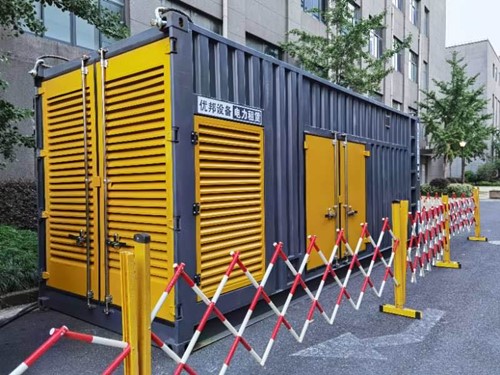 三门峡如何使用转速表检查发动机的转速？