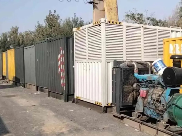 三门峡200KW柴油发电机机组每小时油耗是多少？